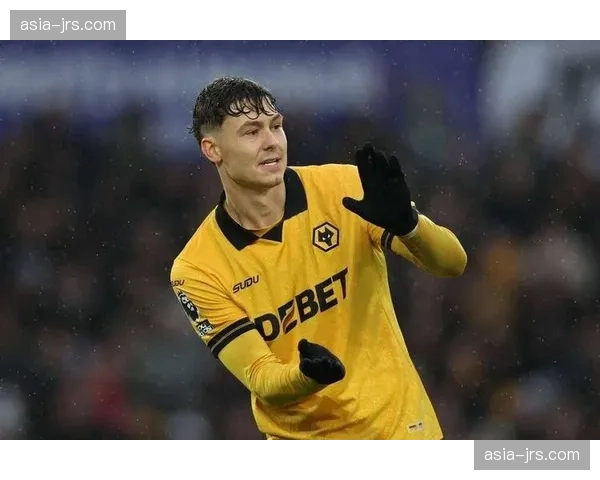 水晶宫斯特兰德拉森处子赛季低迷，一球难掩效率问题