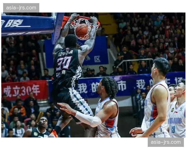 山东珀塞尔19分难救主，辽宁针对性防守切断其与内线联系